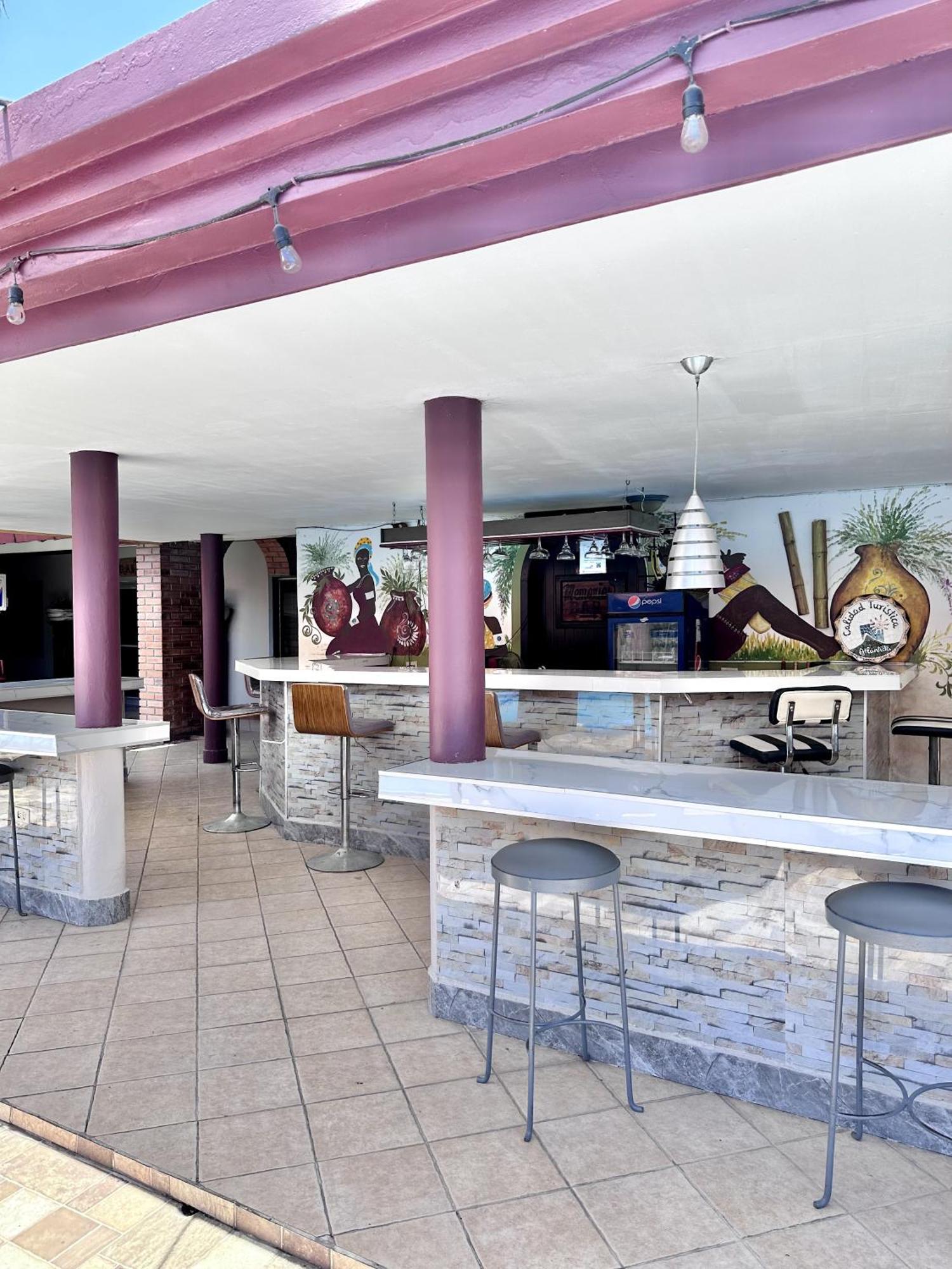 Hotel La Quinta La Ceiba Exteriör bild