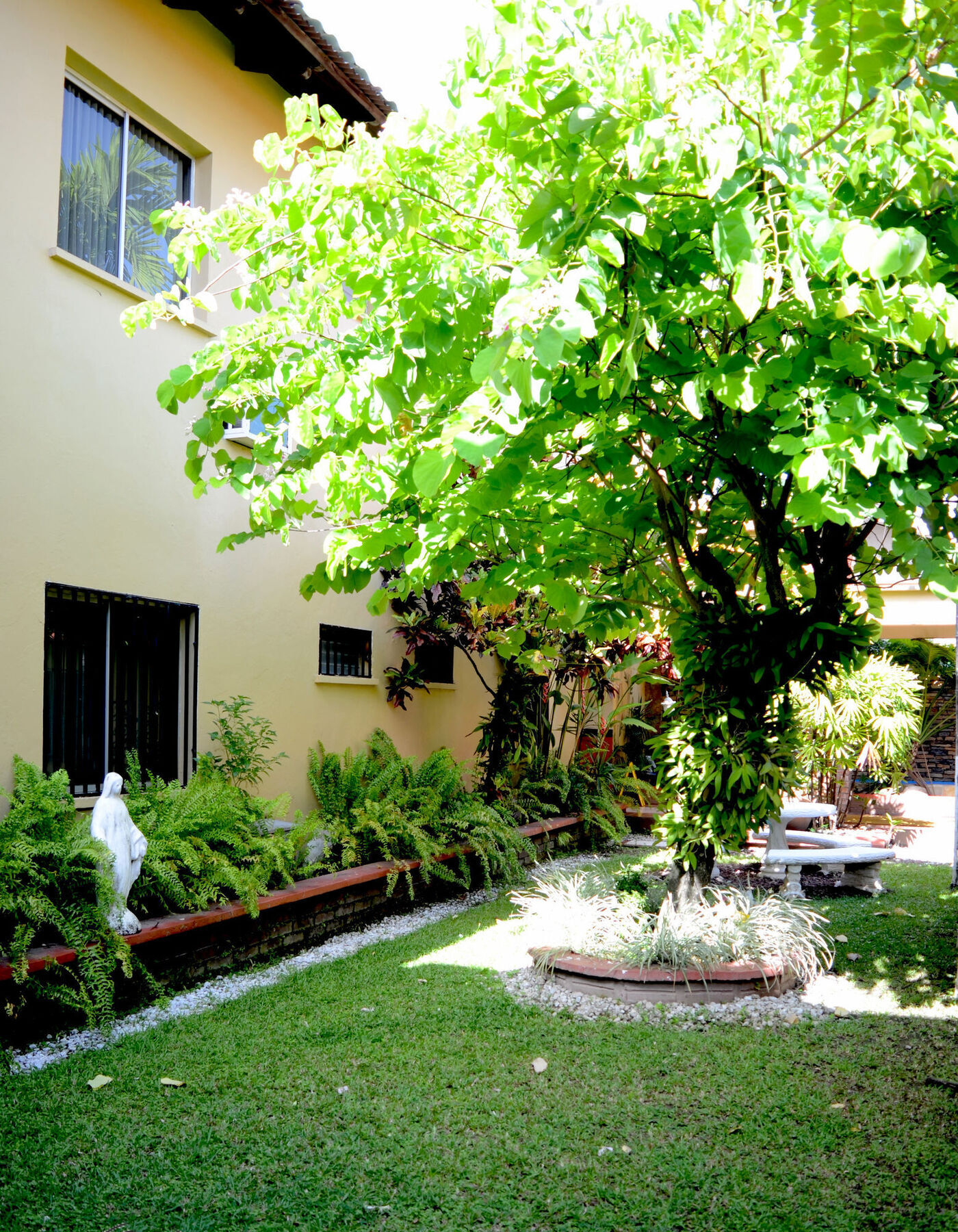 Hotel La Quinta La Ceiba Exteriör bild