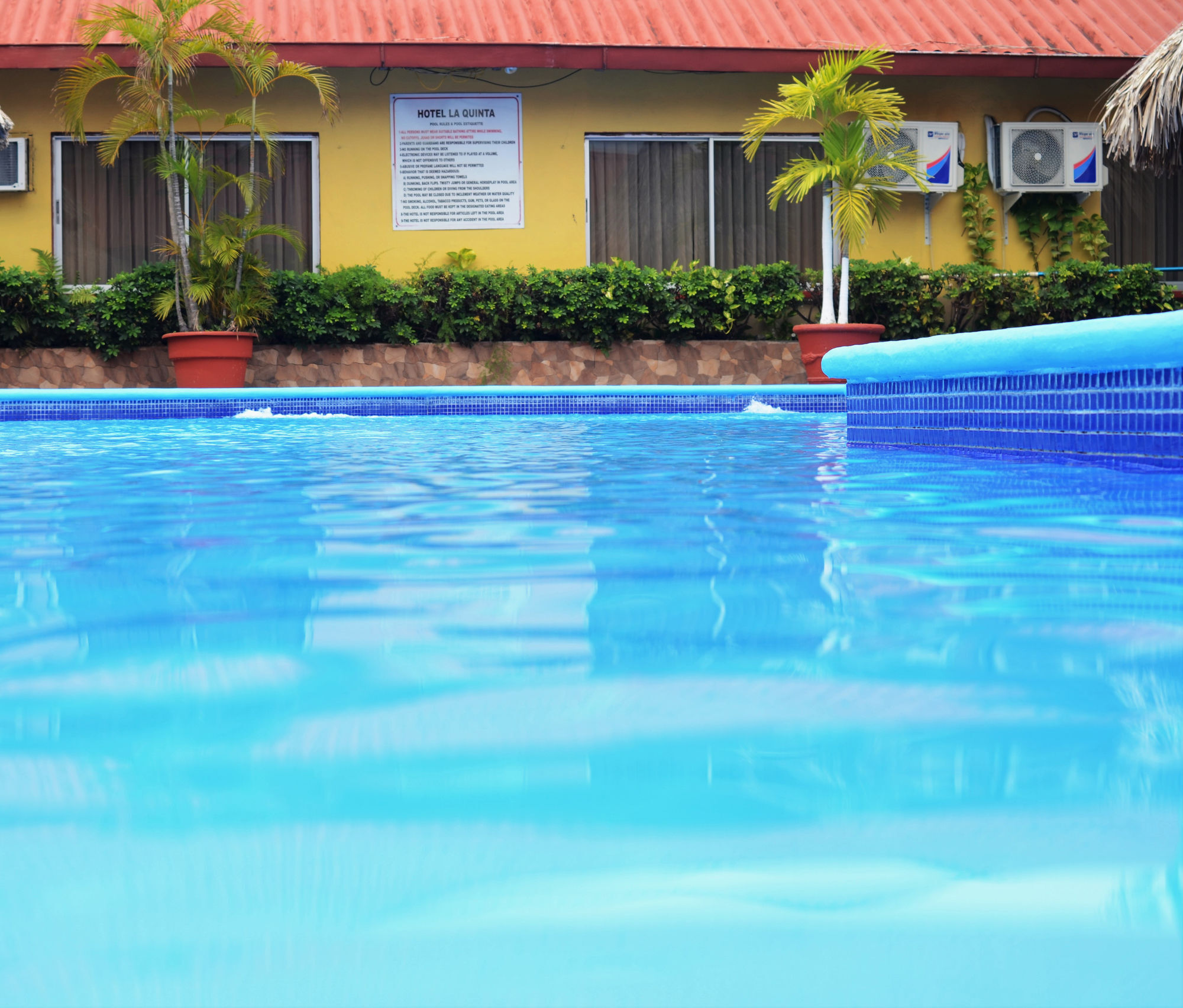 Hotel La Quinta La Ceiba Exteriör bild